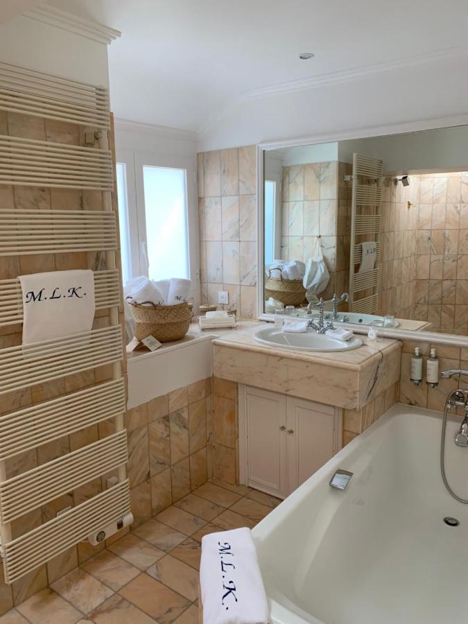 Hotel Manoir De Lan Kérellec 4*